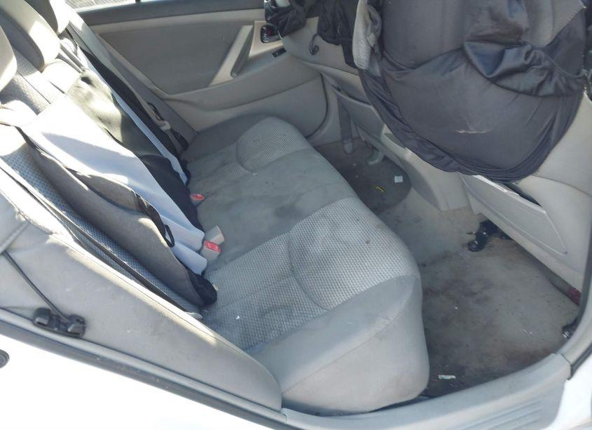 Photo 8 of 2011 Toyota Camry SE (VIN 4T1BF3EK6BU652745)