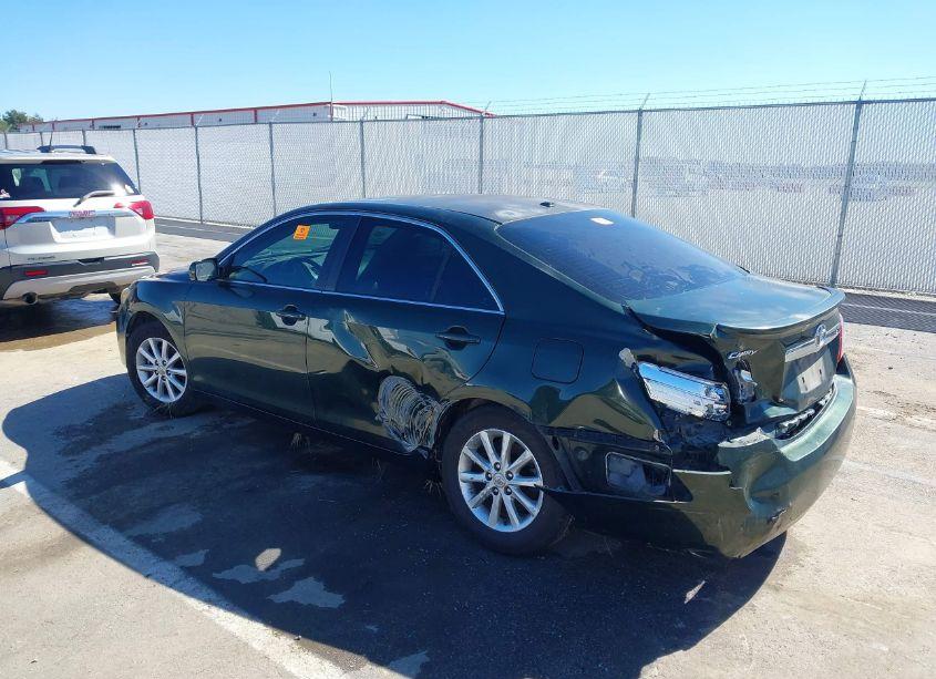 Photo 3 of 2011 Toyota Camry XLE (VIN 4T1BF3EK6BU656648)