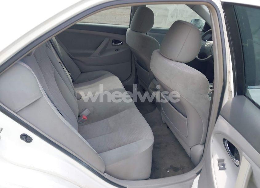 Photo 8 of 2011 Toyota Camry LE (VIN 4T1BF3EK6BU664491)