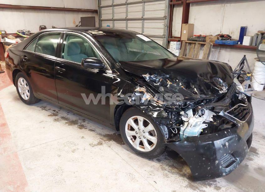 2011 Toyota Camry LE (VIN 4T1BF3EK6BU667021) main photo