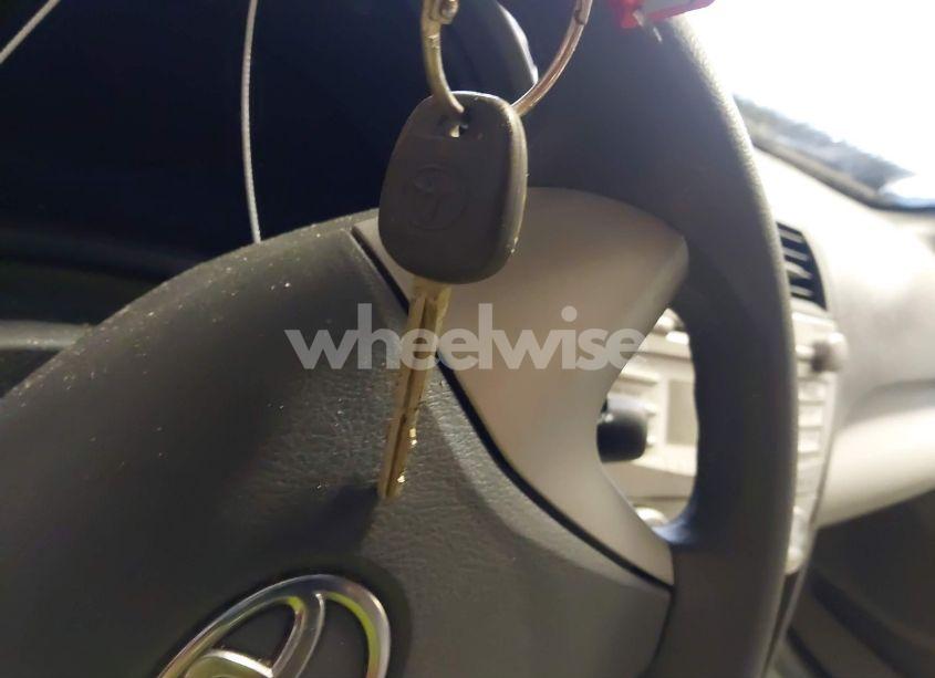 Photo 11 of 2011 Toyota Camry LE (VIN 4T1BF3EK6BU667021)