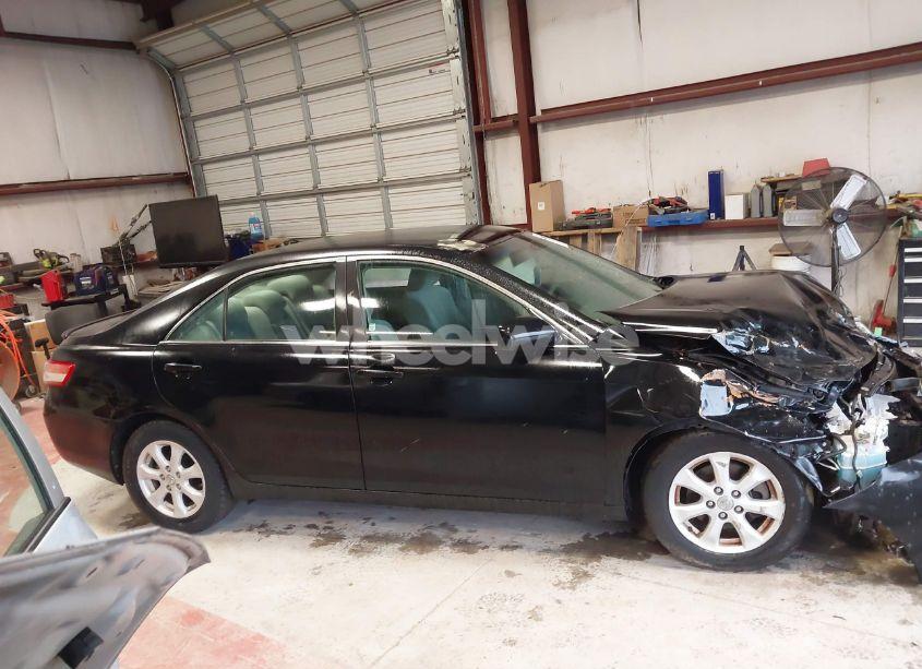 Photo 13 of 2011 Toyota Camry LE (VIN 4T1BF3EK6BU667021)