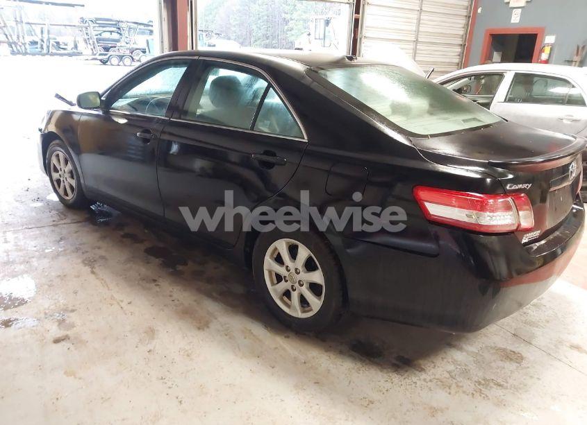 Photo 3 of 2011 Toyota Camry LE (VIN 4T1BF3EK6BU667021)