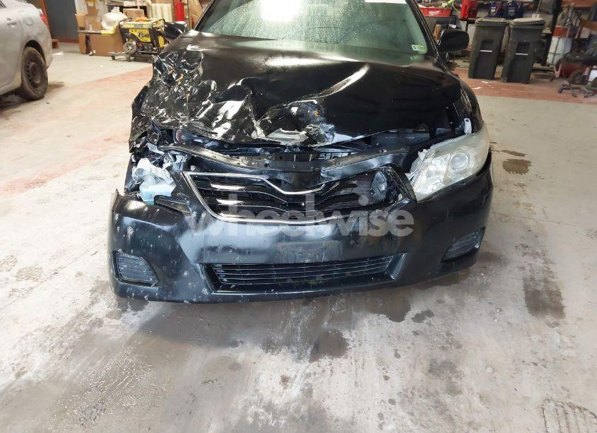 Photo 6 of 2011 Toyota Camry LE (VIN 4T1BF3EK6BU667021)