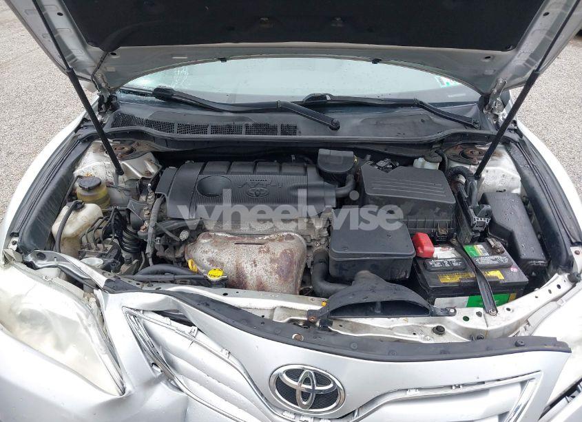 Photo 10 of 2011 Toyota Camry LE (VIN 4T1BF3EK6BU671814)