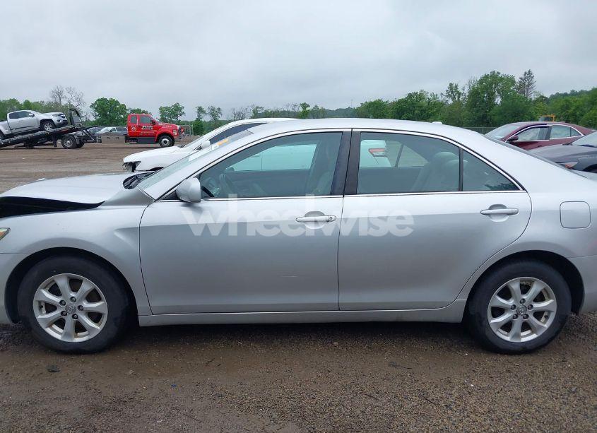 Photo 14 of 2011 Toyota Camry LE (VIN 4T1BF3EK6BU671814)
