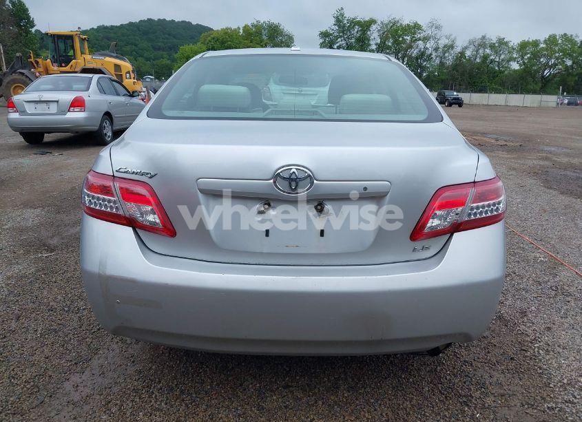 Photo 16 of 2011 Toyota Camry LE (VIN 4T1BF3EK6BU671814)
