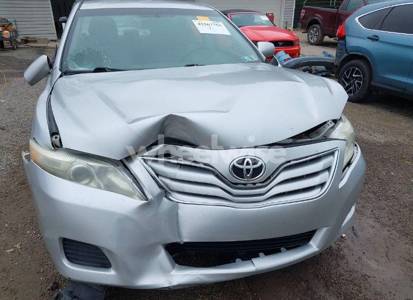 Photo 6 of 2011 Toyota Camry LE (VIN 4T1BF3EK6BU671814)