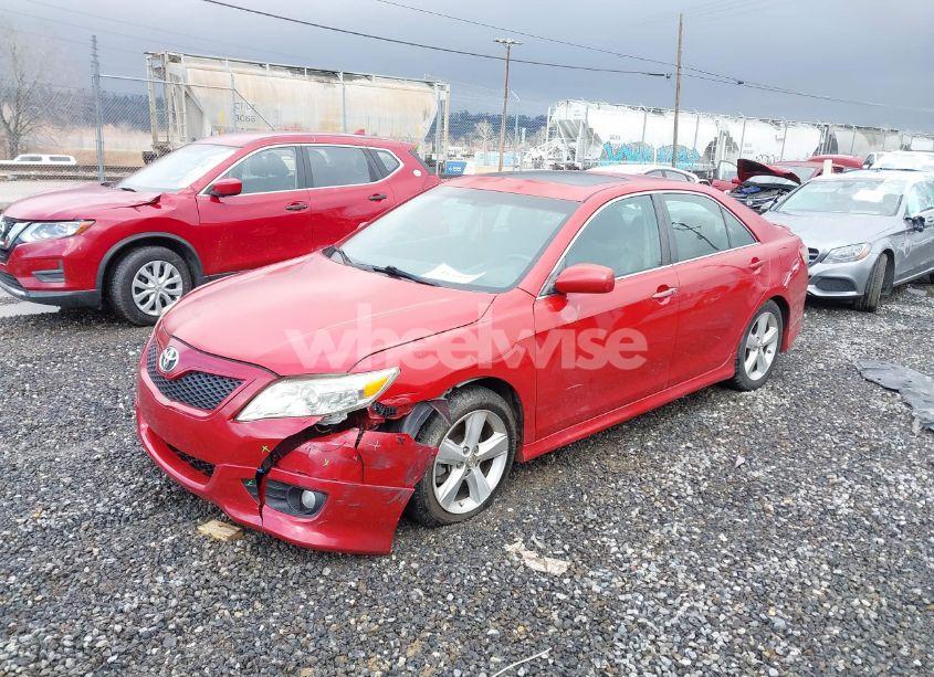 Photo 2 of 2011 Toyota Camry SE (VIN 4T1BF3EK6BU674485)