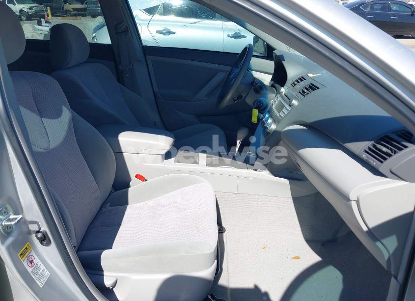 Photo 5 of 2011 Toyota Camry (VIN 4T1BF3EK6BU679752)