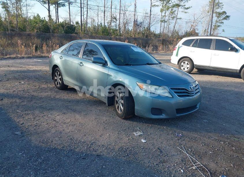 2011 Toyota Camry LE (VIN 4T1BF3EK6BU685101) main photo