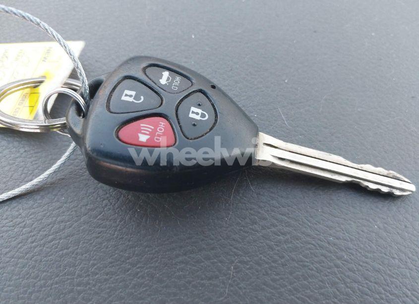 Photo 11 of 2011 Toyota Camry LE (VIN 4T1BF3EK6BU685101)