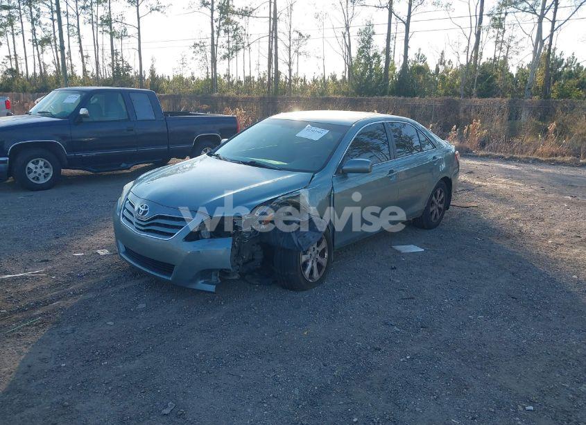 Photo 2 of 2011 Toyota Camry LE (VIN 4T1BF3EK6BU685101)