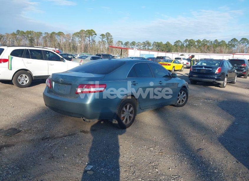 Photo 4 of 2011 Toyota Camry LE (VIN 4T1BF3EK6BU685101)