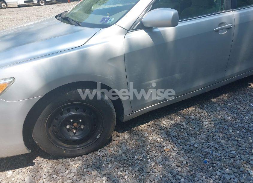 Photo 6 of 2011 Toyota Camry LE (VIN 4T1BF3EK6BU697376)