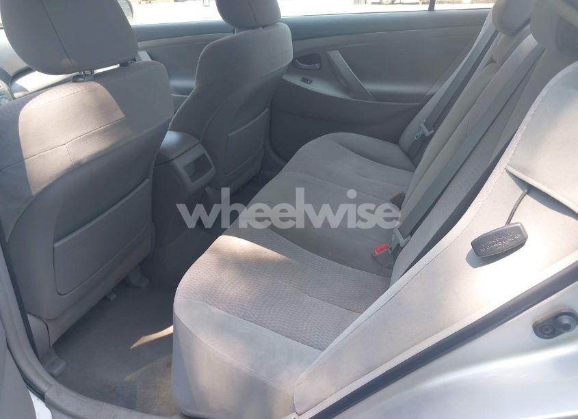 Photo 8 of 2011 Toyota Camry LE (VIN 4T1BF3EK6BU697376)