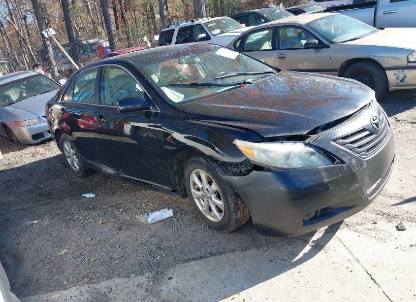 2011 Toyota Camry LE (VIN 4T1BF3EK6BU700325) main photo