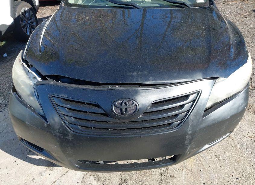 Photo 6 of 2011 Toyota Camry LE (VIN 4T1BF3EK6BU700325)