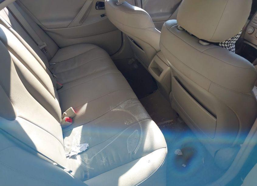 Photo 8 of 2011 Toyota Camry LE (VIN 4T1BF3EK6BU700325)