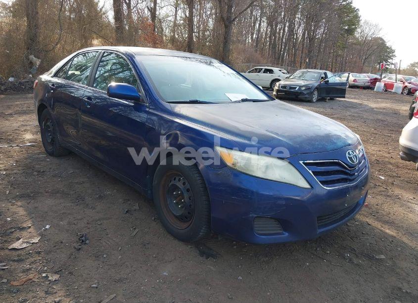 2011 Toyota Camry (VIN 4T1BF3EK6BU711468) main photo