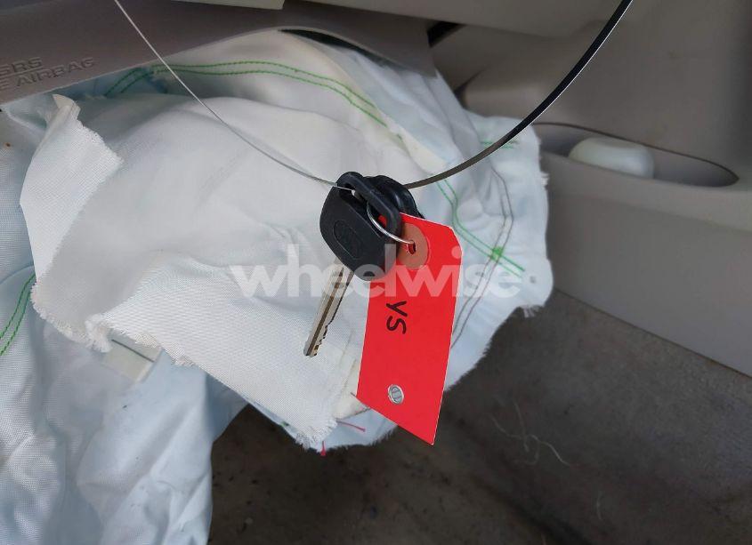 Photo 11 of 2011 Toyota Camry LE (VIN 4T1BF3EK6BU723023)