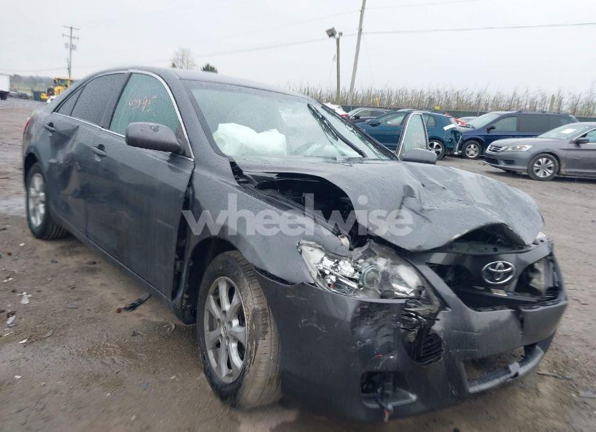 Photo 6 of 2011 Toyota Camry LE (VIN 4T1BF3EK6BU723023)