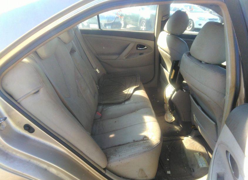 Photo 8 of 2011 Toyota Camry LE (VIN 4T1BF3EK6BU738671)