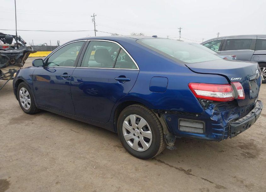 Photo 3 of 2011 Toyota Camry LE (VIN 4T1BF3EK6BU742364)