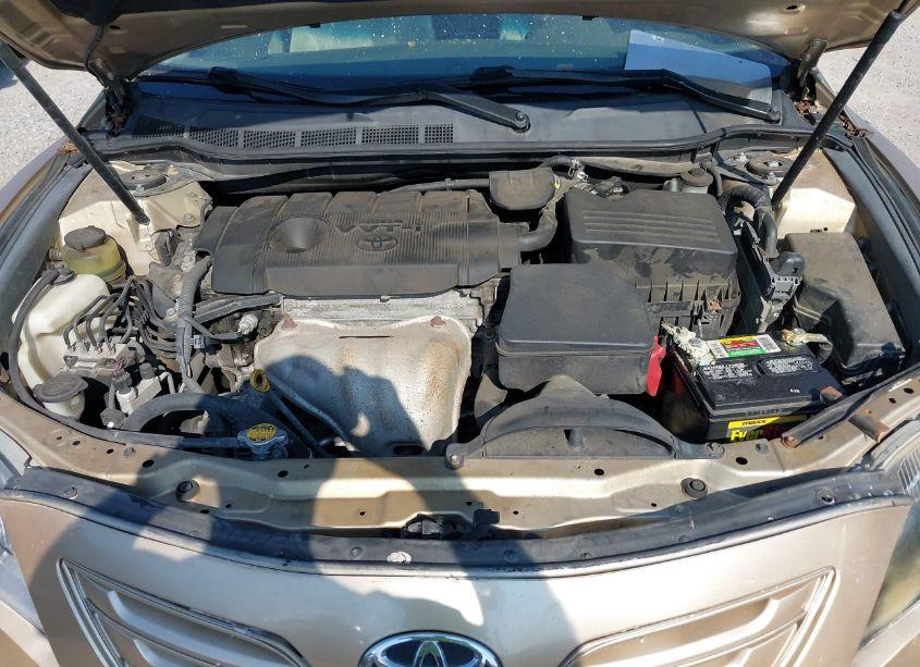 Photo 10 of 2011 Toyota Camry LE (VIN 4T1BF3EK6BU744292)