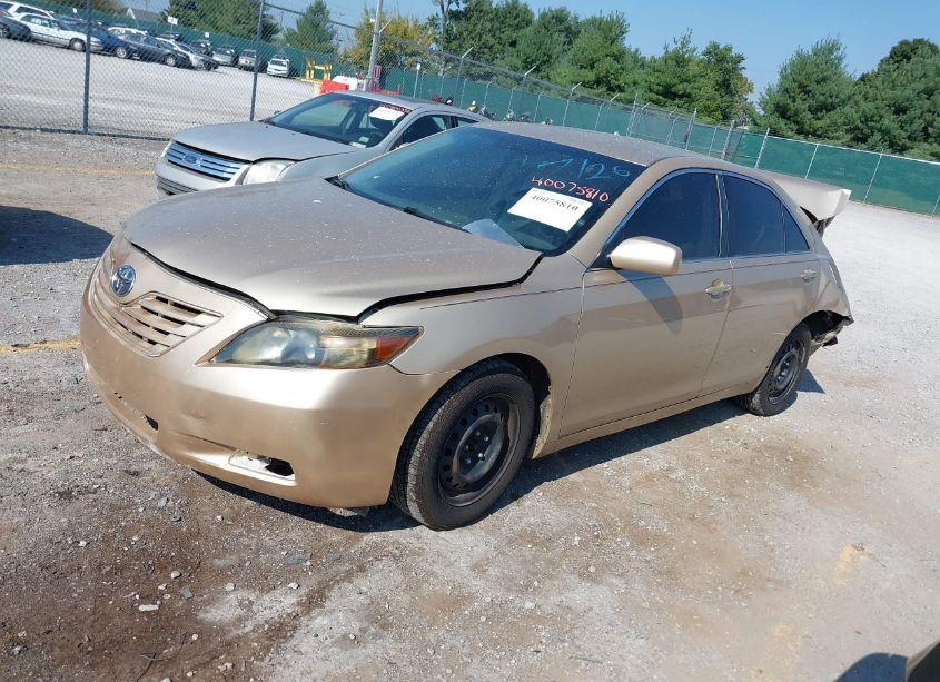 Photo 2 of 2011 Toyota Camry LE (VIN 4T1BF3EK6BU744292)