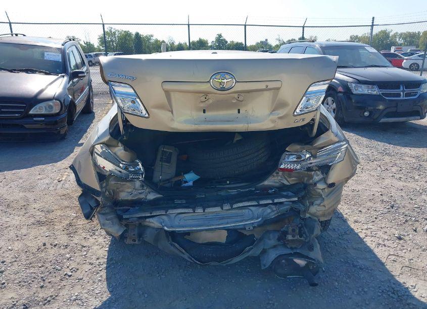 Photo 6 of 2011 Toyota Camry LE (VIN 4T1BF3EK6BU744292)