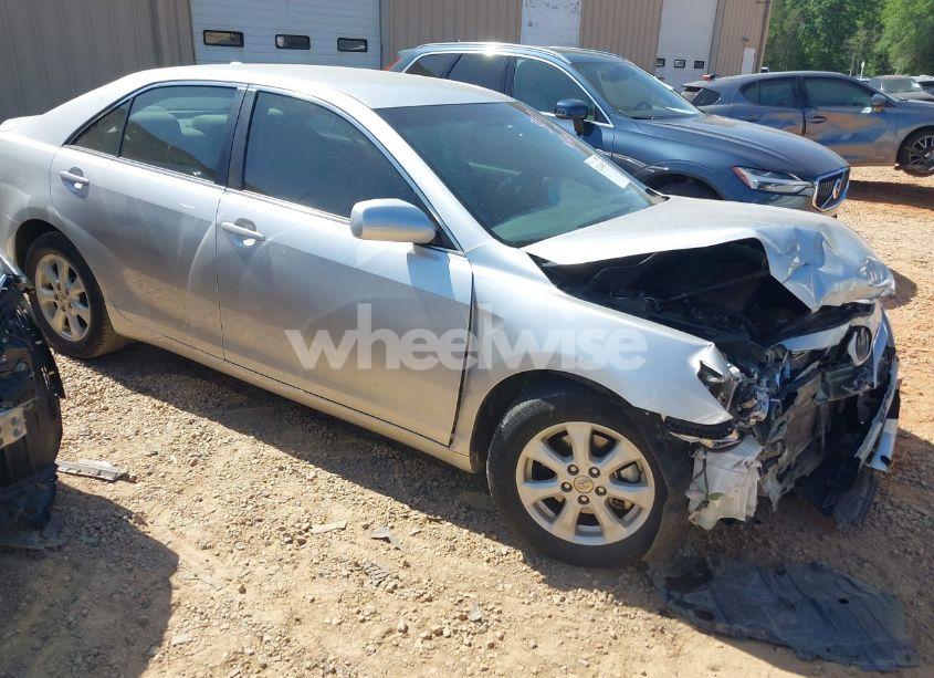 2011 Toyota Camry LE (VIN 4T1BF3EK6BU763117) main photo