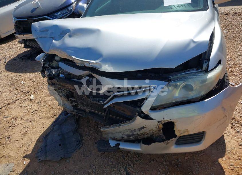 Photo 12 of 2011 Toyota Camry LE (VIN 4T1BF3EK6BU763117)