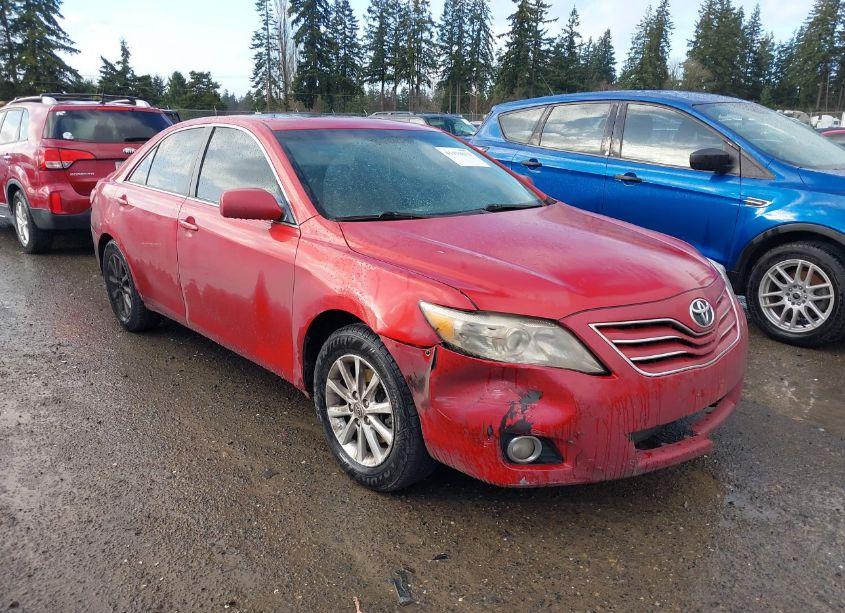 2011 Toyota Camry XLE (VIN 4T1BF3EK6BU771380) main photo