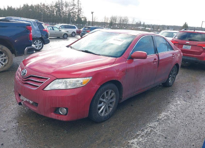 Photo 2 of 2011 Toyota Camry XLE (VIN 4T1BF3EK6BU771380)