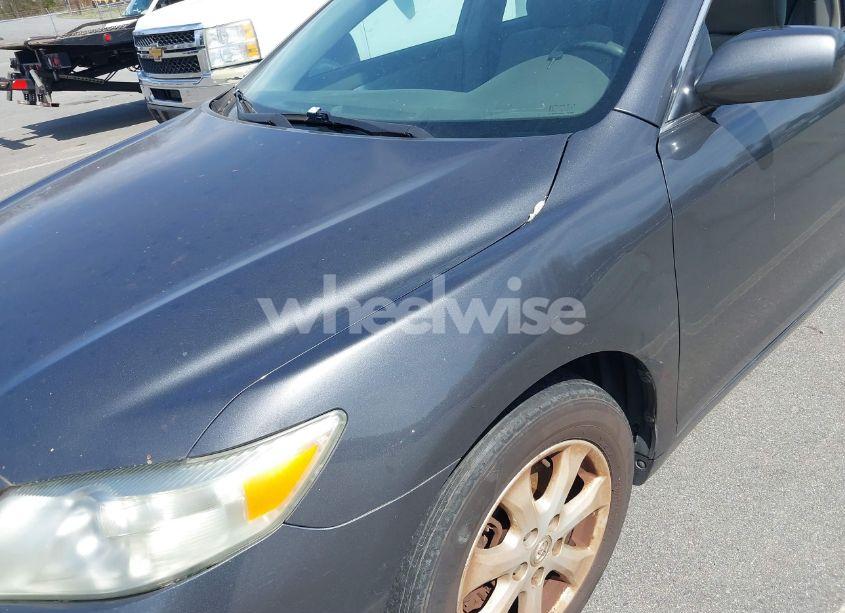 Photo 6 of 2011 Toyota Camry LE (VIN 4T1BF3EK6BU772366)
