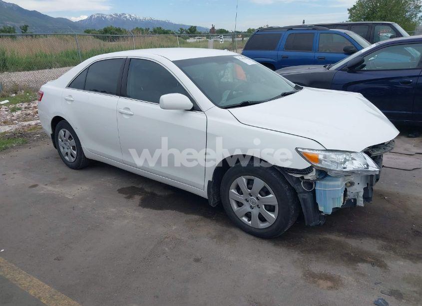 2011 Toyota Camry LE/SE/XLE (VIN 4T1BF3EK6BU775395) main photo