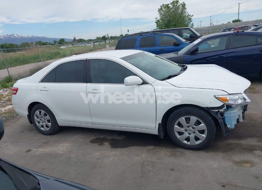 Photo 13 of 2011 Toyota Camry LE/SE/XLE (VIN 4T1BF3EK6BU775395)