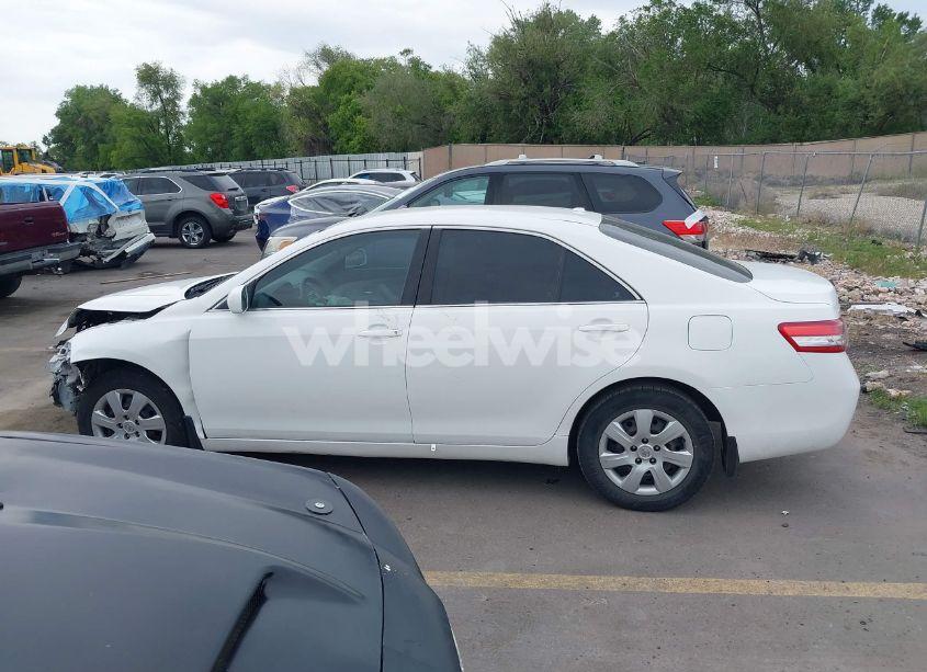 Photo 14 of 2011 Toyota Camry LE/SE/XLE (VIN 4T1BF3EK6BU775395)