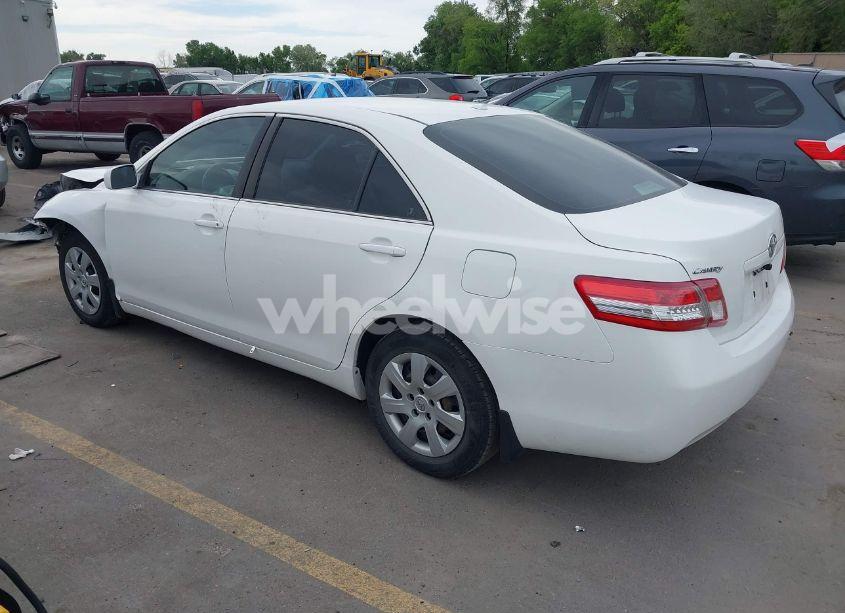 Photo 3 of 2011 Toyota Camry LE/SE/XLE (VIN 4T1BF3EK6BU775395)
