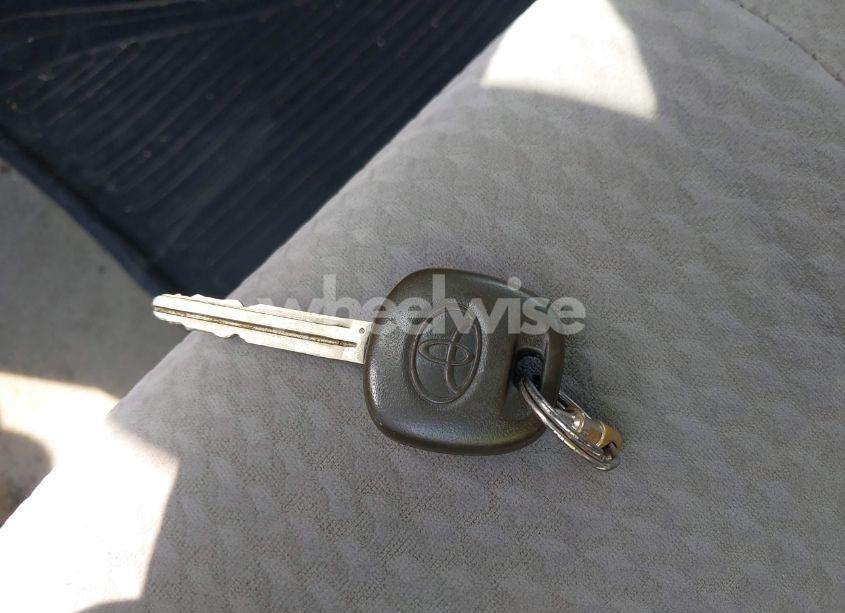 Photo 11 of 2010 Toyota Camry (VIN 4T1BF3EK7AU015944)