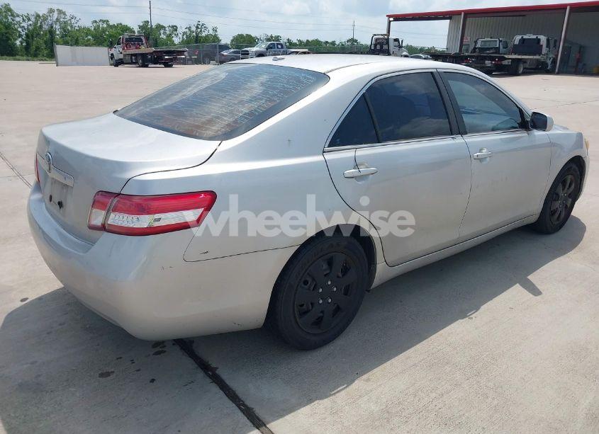 Photo 4 of 2010 Toyota Camry (VIN 4T1BF3EK7AU015944)