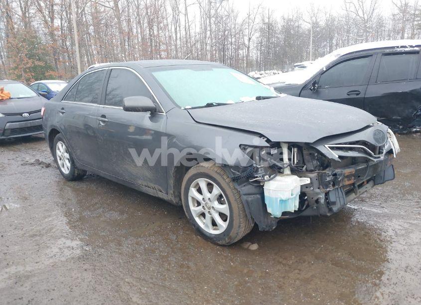 2010 Toyota Camry LE (VIN 4T1BF3EK7AU016088) main photo