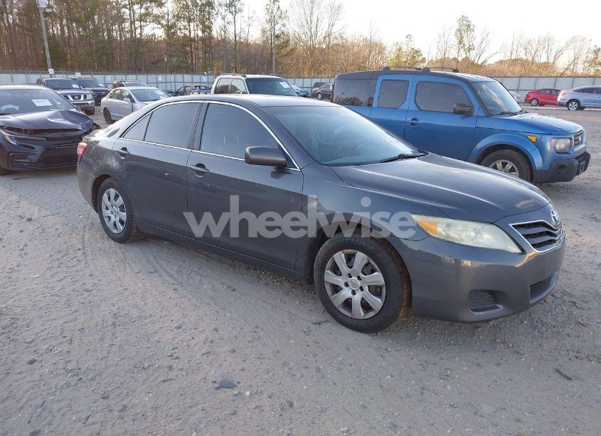 2010 Toyota Camry SE/LE/XLE (VIN 4T1BF3EK7AU049799) main photo