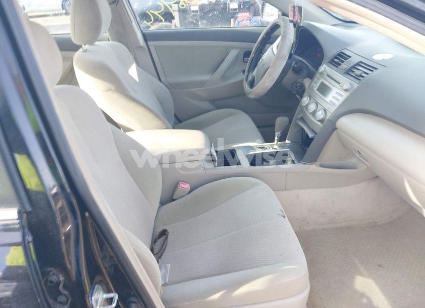 Photo 5 of 2010 Toyota Camry LE (VIN 4T1BF3EK7AU053108)