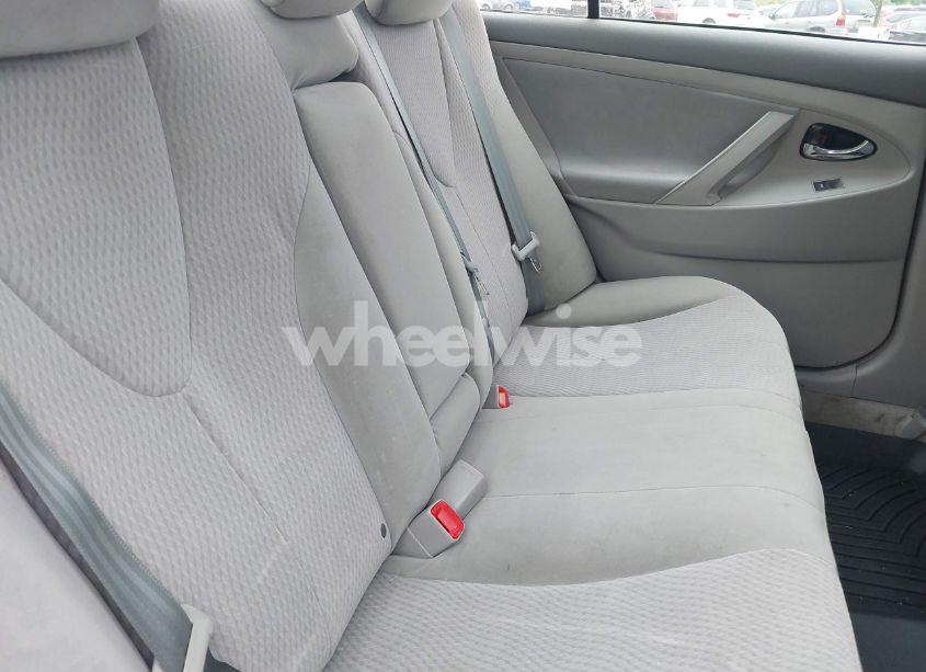 Photo 8 of 2010 Toyota Camry LE (VIN 4T1BF3EK7AU055425)