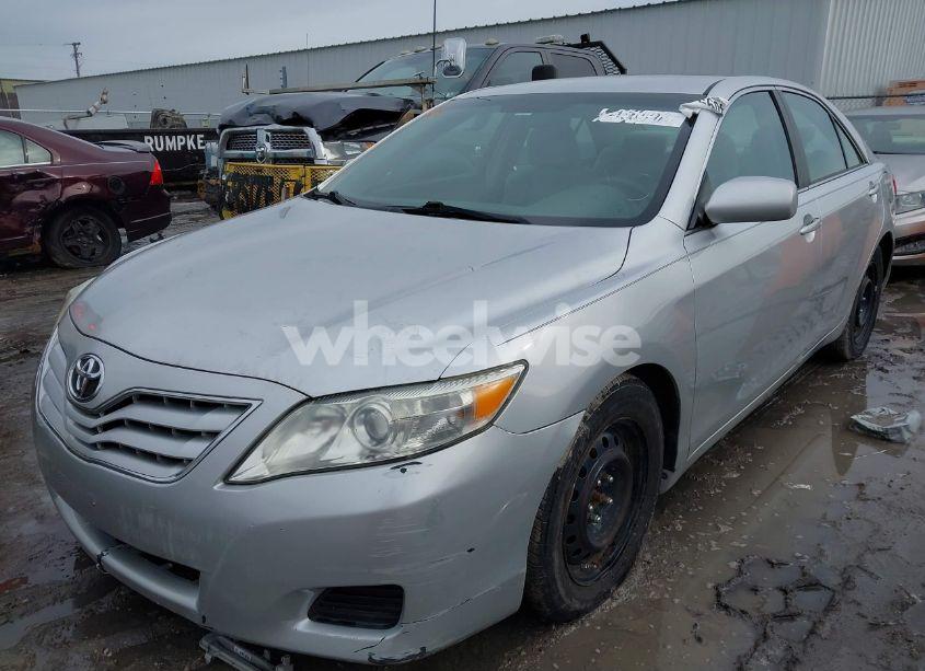 Photo 2 of 2010 Toyota Camry LE (VIN 4T1BF3EK7AU062990)