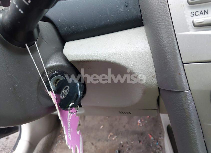 Photo 11 of 2010 Toyota Camry LE (VIN 4T1BF3EK7AU065792)