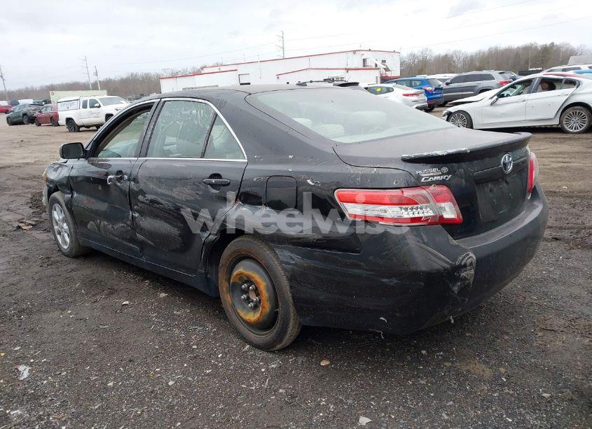 Photo 3 of 2010 Toyota Camry LE (VIN 4T1BF3EK7AU065792)
