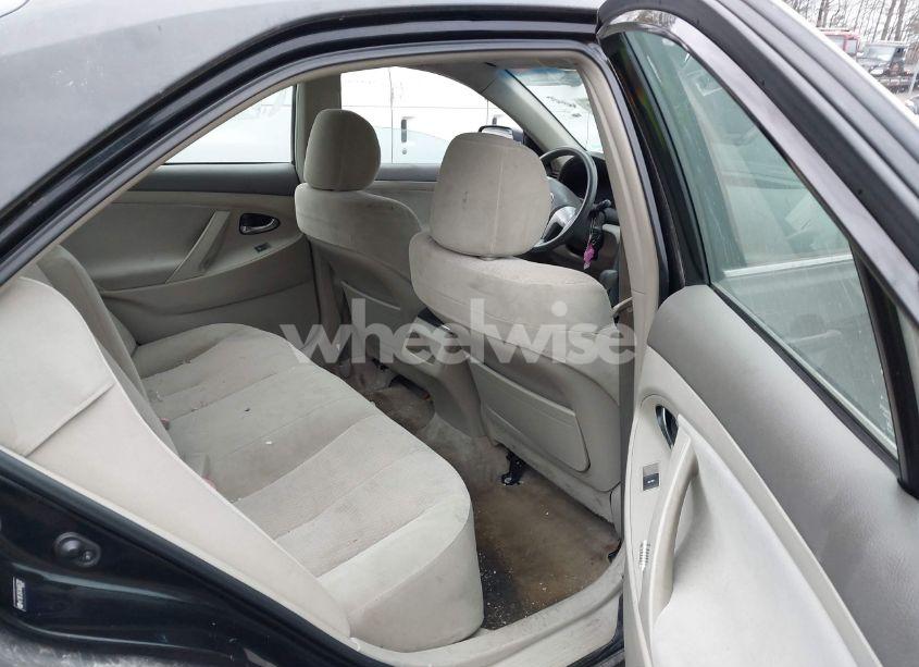 Photo 8 of 2010 Toyota Camry LE (VIN 4T1BF3EK7AU065792)